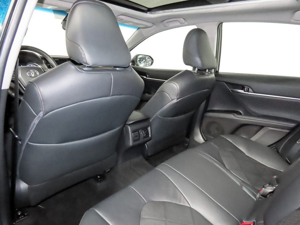 2018 Toyota Camry XLE W/ Panoramic Roof